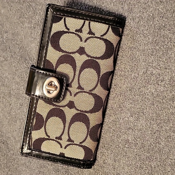 Coach Handbags - Coach slim fabric & leather wallet w/turnkey closure, outside zip compartment